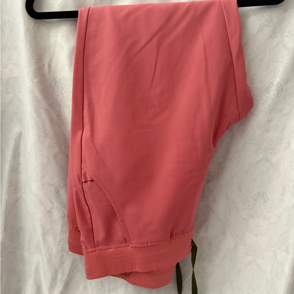 Figs Technical Collection Coral Shorts
